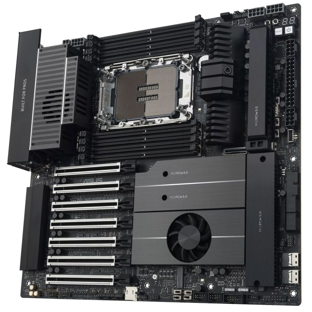 Материнская плата ASUS PRO WS W890E-SAGE SE LGA4710-2 EEB 8xDDR5 7xPCIEx16 4xM.2 2xUSB-C 2xmini DP 2x10GLAN — изображение 4